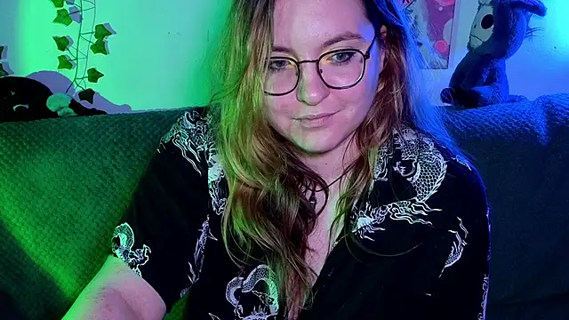 ZayaRush live cam on StripChat