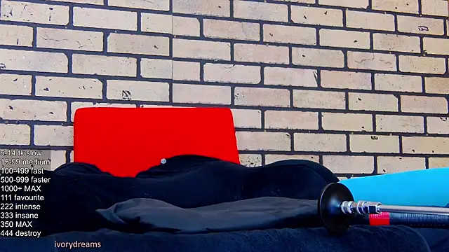 IvoryDreams live cam on StripChat