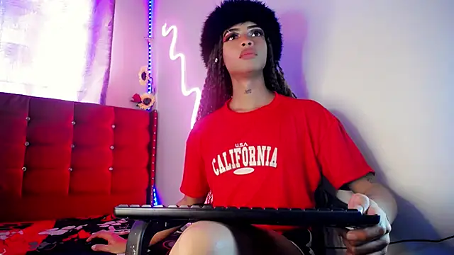 DahliaGill webcam