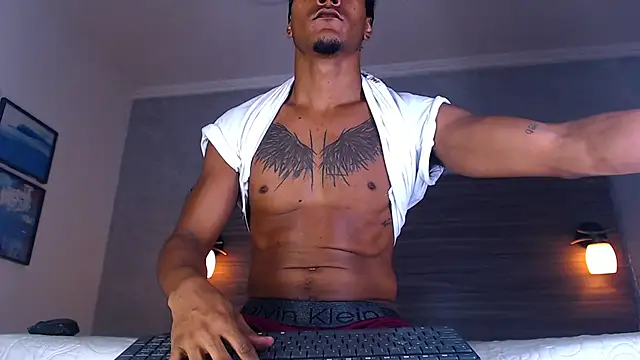 Dilan_Hall webcam