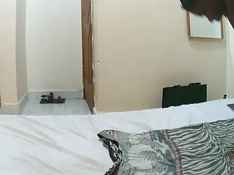 juicychocolate_Ass07 live cam on StripChat