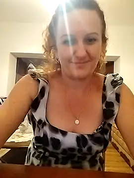KarinaFlower99 live cam on StripChat