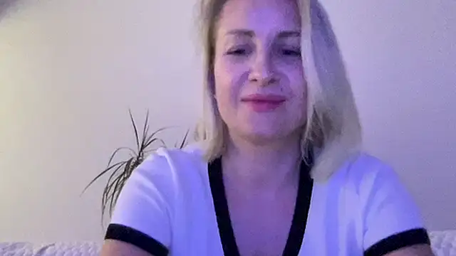 Delissaxx live cam on StripChat