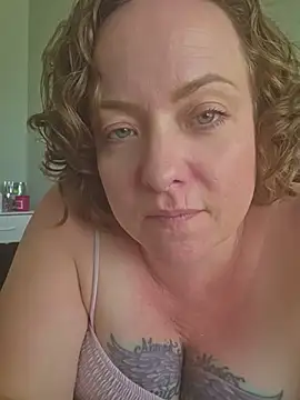 julimonroe webcam