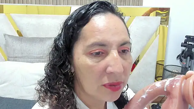 Luna_Naughty1