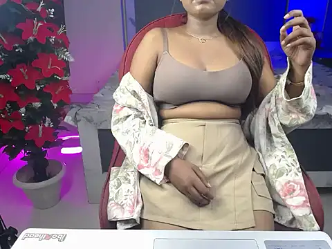 Simran_hotie live cam on StripChat