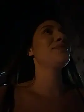 IrisBlues live cam on StripChat