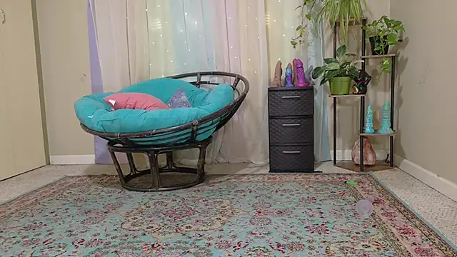 emihaze (F young) - squirt show