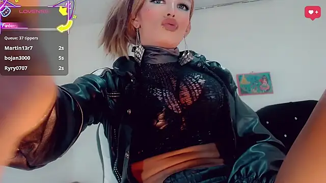 Oriana_braom webcam