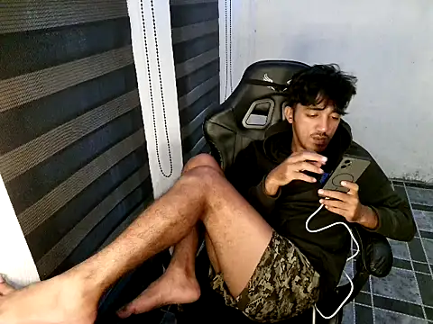 Spicy_RowyCam webcam