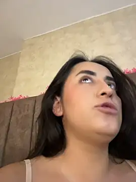 Antonella_Julieta webcam