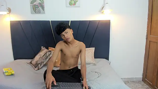 jacob_cum23 webcam