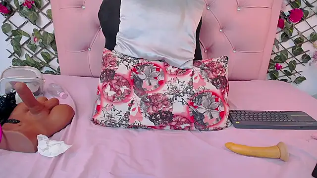 alexita_sweet - Alexita_Sweet's free webcam - UK Sex Cams