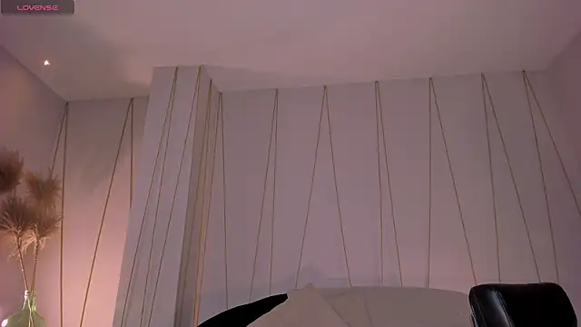 SunnyRivers live cam on StripChat