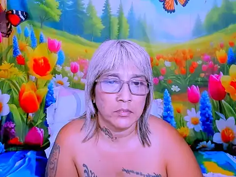 indianroxy live cam on StripChat