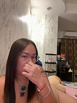 Ponthip webcam