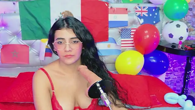 Scarlett__Moon live cam on StripChat