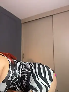 Ambar_Mancinii live cam on StripChat