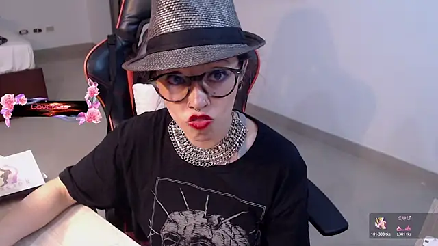 pink-2022 webcam