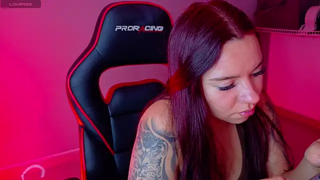 samantha_tattu webcam