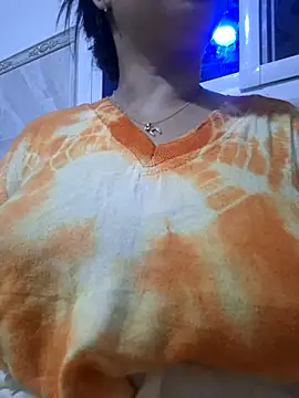 Queen_355 webcam