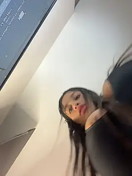 emmily_19 (F young) - NAKED AND BIGG SQUIRTT