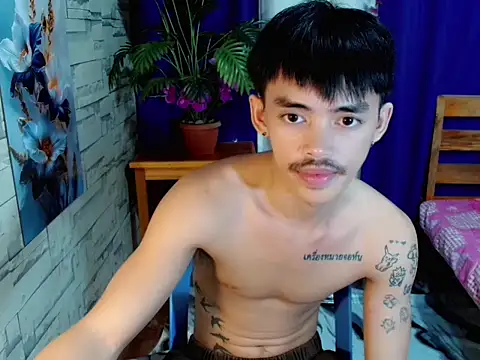 urhunky_boy webcam