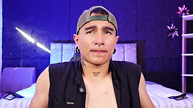 LiamDeep live cam on StripChat