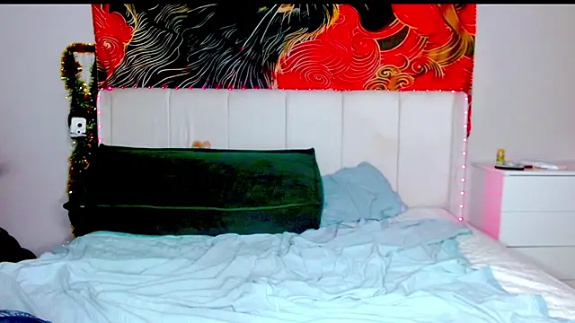 CuteMika live cam on StripChat