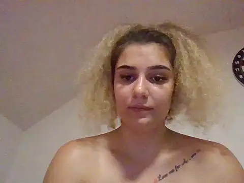 _Jessika13_ live cam on StripChat