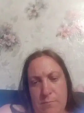 RebecaValentine live cam on StripChat