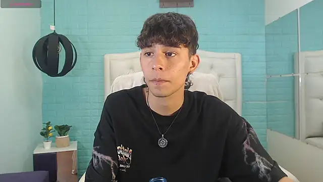 DraxBlade09 live cam on StripChat