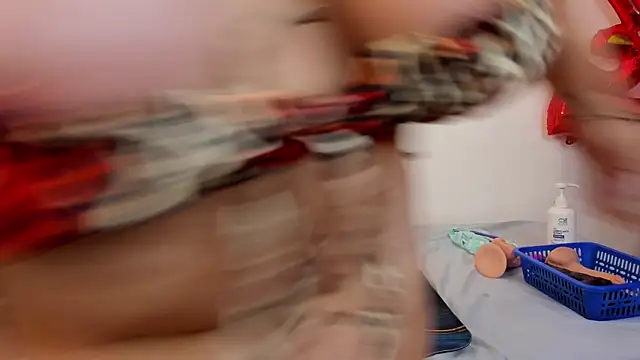 bbw_salome (F mature) - MY DELICIOUS ASS WITH PLUG FOR YOU