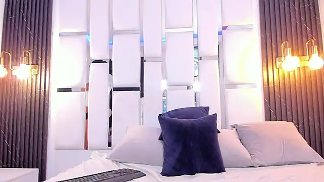 Maia_Clark520 webcam