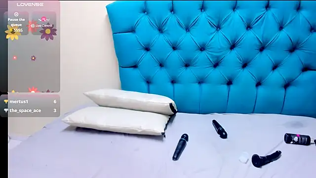 Nayla_Garner webcam