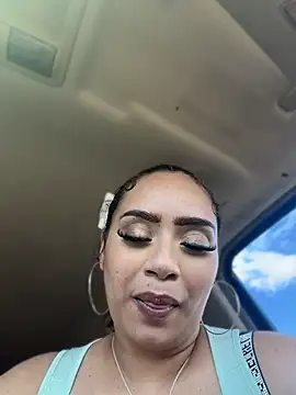 CarmelaAnthony live cam on StripChat