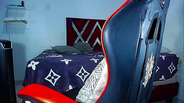 DanisaBrown webcam