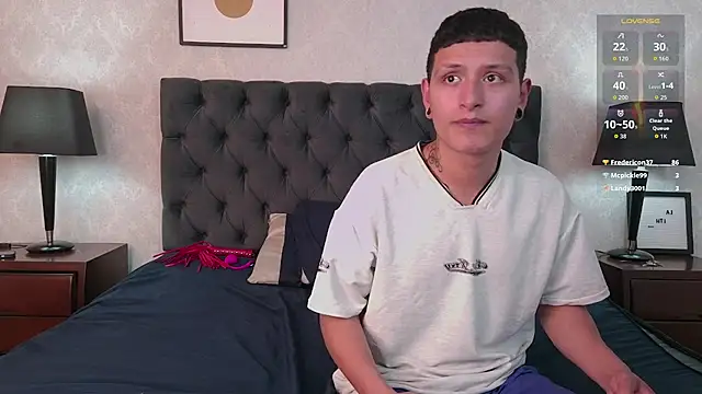 TomAndGia live sex cam