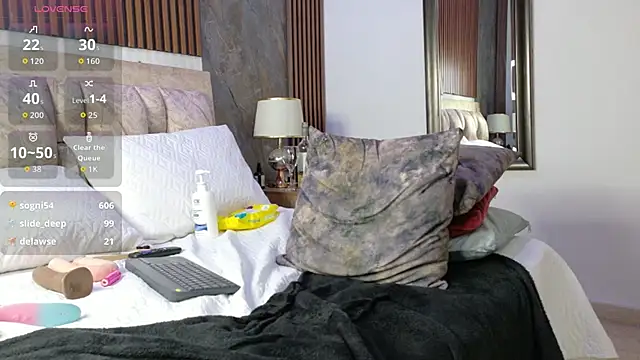 linda_cabal live cam on StripChat