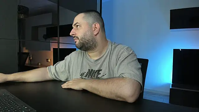 DravenPeak live cam on StripChat