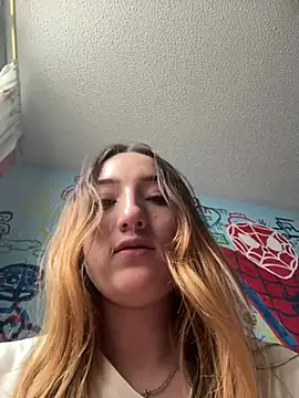 Valery_Salmons live cam on StripChat