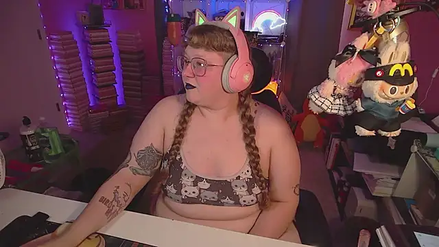 FatVeronica webcam