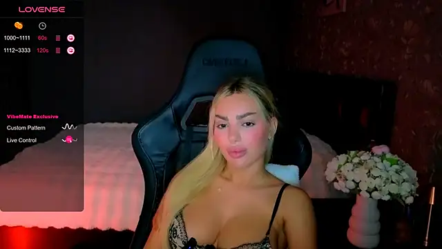 Ayla__Demir webcam