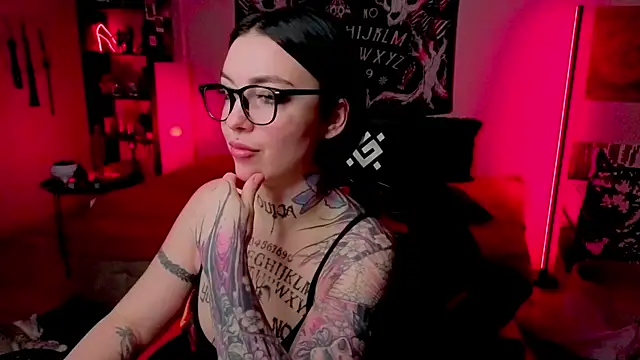 Magic_Allie webcam