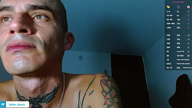 bray_hotboy777 webcam