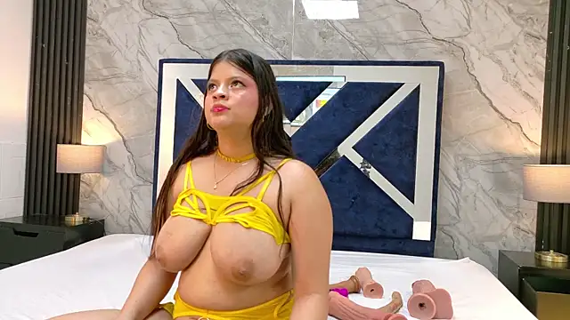 KarinaSimonz webcam