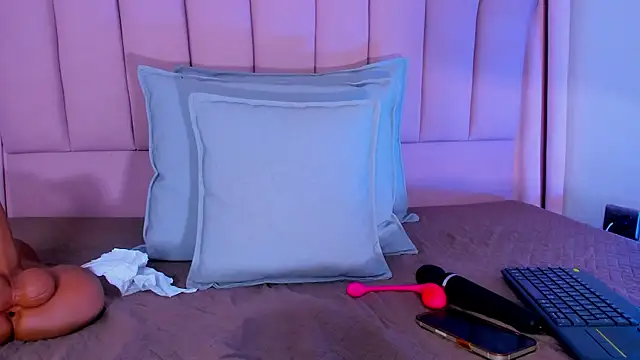 NicoleMadrird webcam