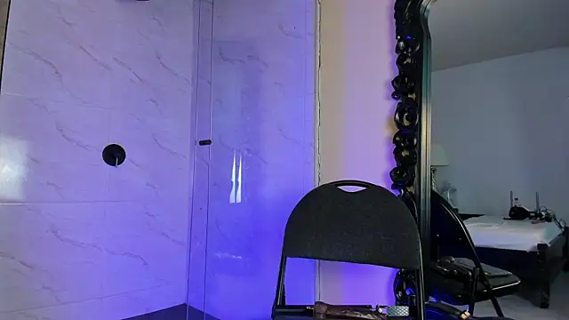 alanna_blaze webcam
