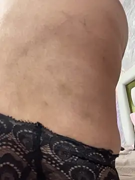 MiaFarkash webcam
