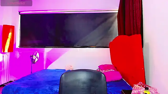 Britany_montiel live cam on StripChat